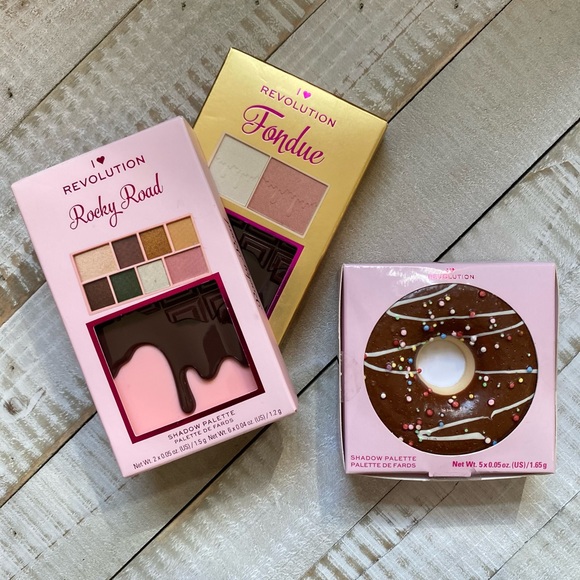 I Heart Revolution Makeup Bundle - Picture 1 of 14